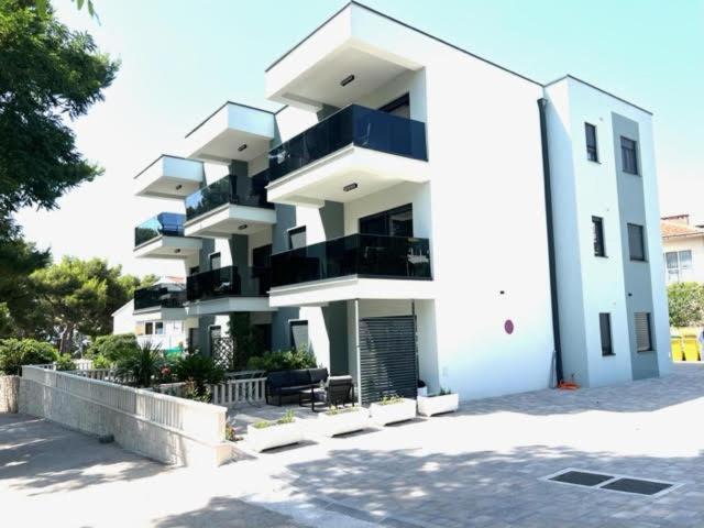 Apartment Marta Оребич Екстер'єр фото
